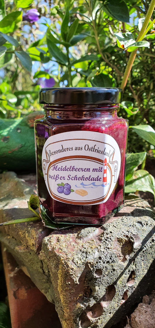 Heidelbeeren mit weißer Schokolade